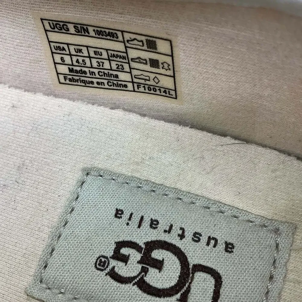 UGG australia white